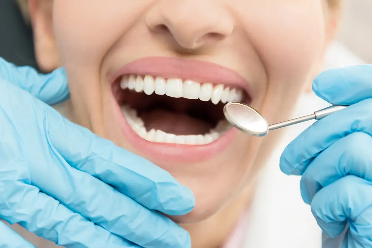 orthodontist-checking-enamel